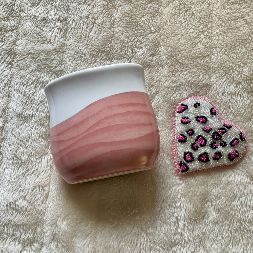 Ceramic Bathroom Set - Picture 2 of 11